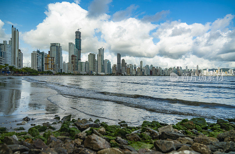 城市景观Balneário Camboriu，圣卡塔琳娜，巴西